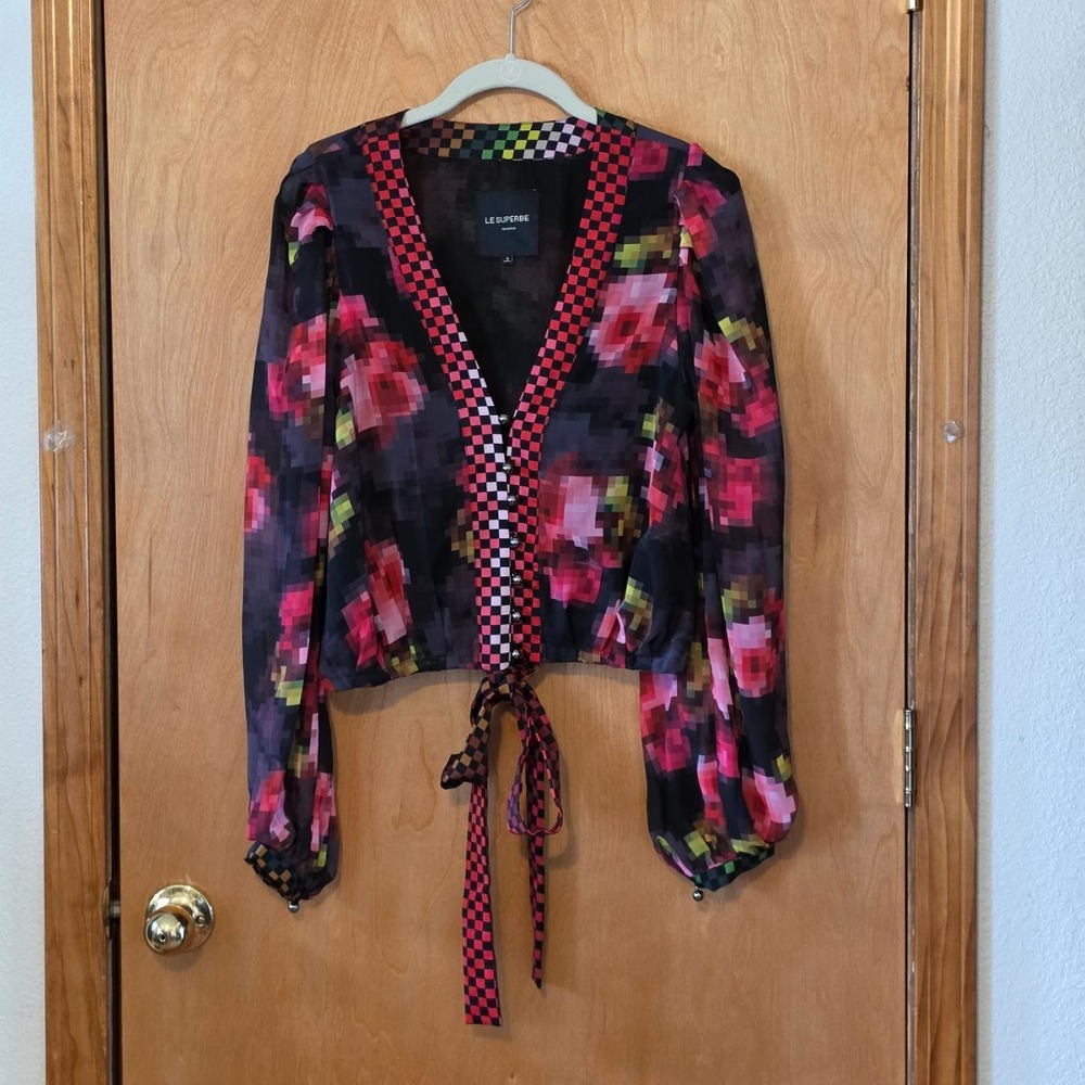 Le Superbe Pixelated Floral Blouse Checker Trim Puff Sleeve Tie Front Top Size 6